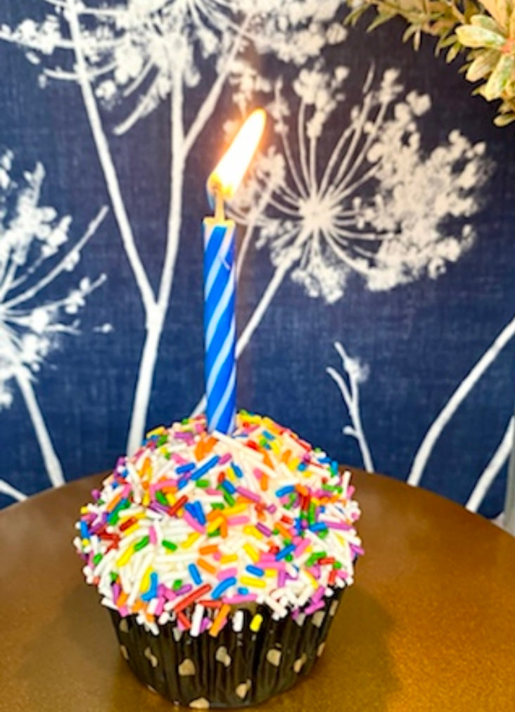 Vanilla Funfetti Cupcakes Dessert First