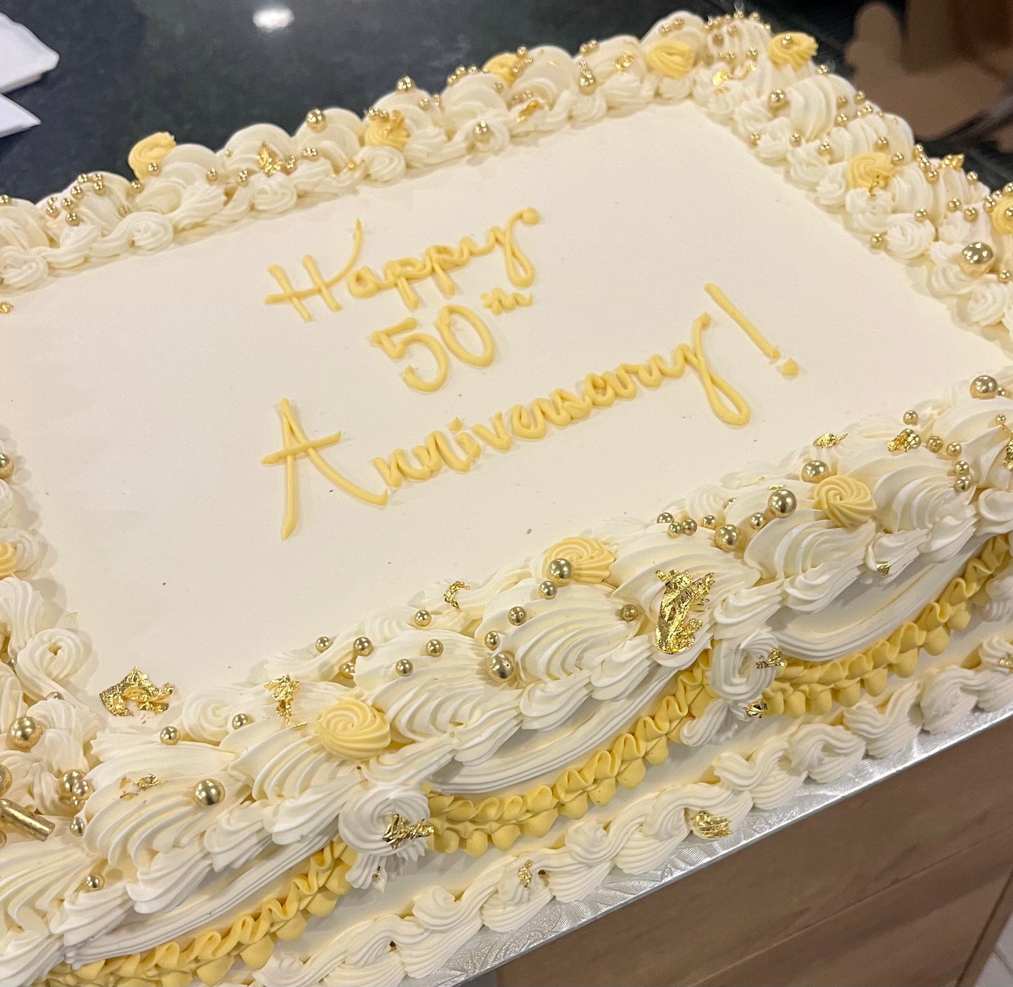 Vintage Round Cake